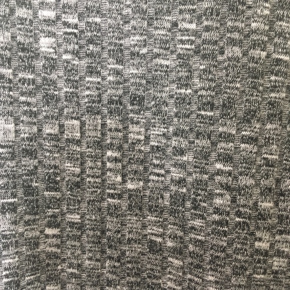 Super Soft Banana Republic Gray Heathered Tank Top - Picture 3 of 5